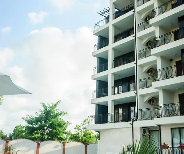 Cantilena Complex فندق