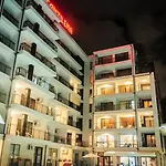 Cantilena Complex 3*