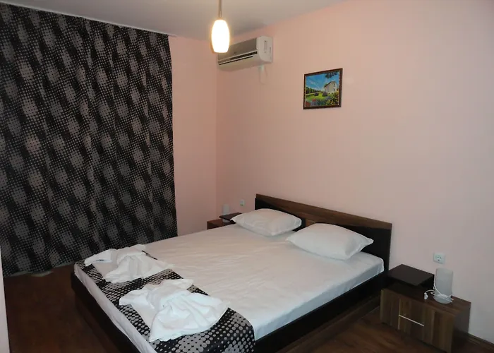 Hotel Cantilena Complex