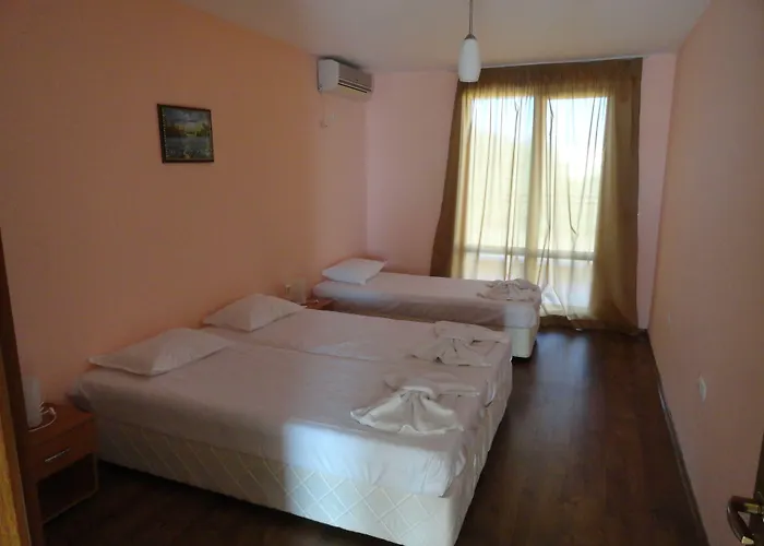 Cantilena Complex 3*