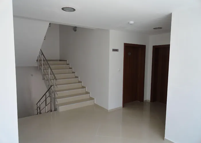 Cantilena Complex 3*