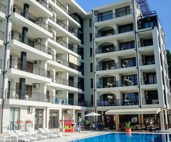 Hotell Cantilena Complex